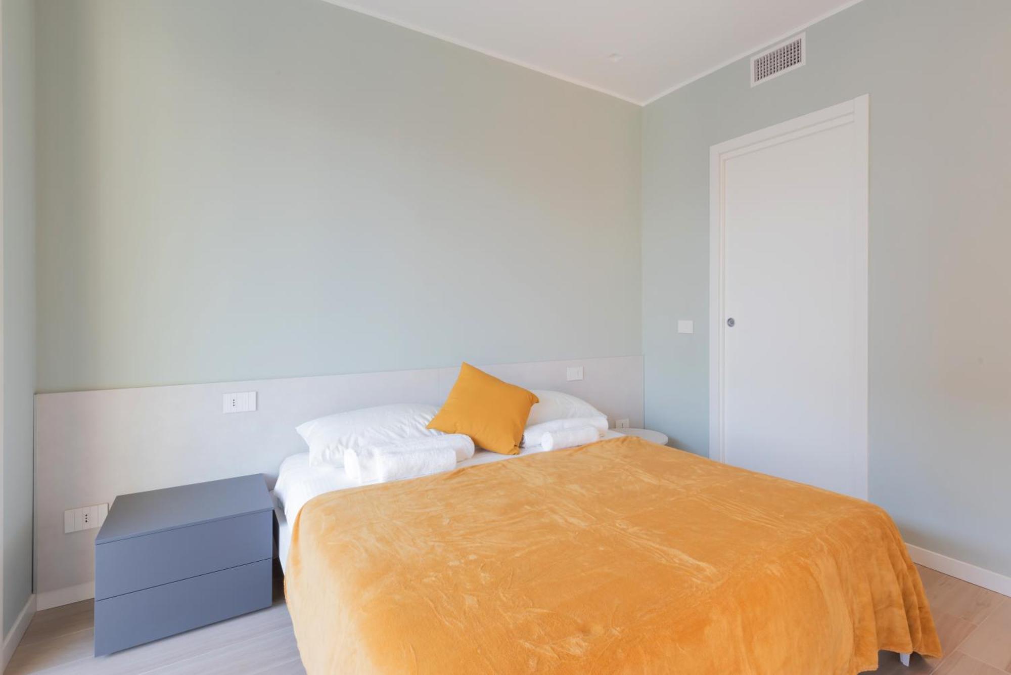 Exclusive Terrace Garden View - 15 Min From Duomo Apartment มิลาน ภายนอก รูปภาพ